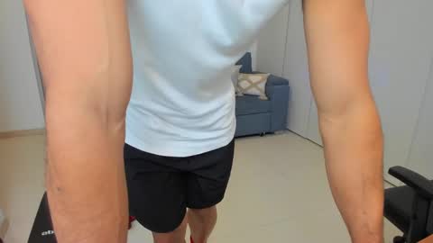 thiago_driussi online show from February 28, 2025, 1:37 am