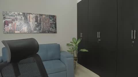 thiago_driussi online show from September 12, 2025, 12:05 pm