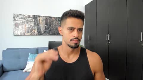 thiago_driussi online show from January 11, 2026, 8:36 pm