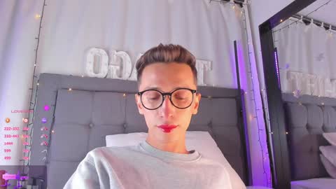 SanThiago online show from January 15, 2025, 10:57 pm