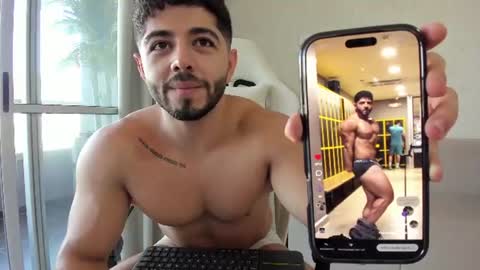 Snapshot of thiago_moretti chatting on June 11, 2026, 9:35 pm THIAGO online show from June 11, 2026, 9:35 pm