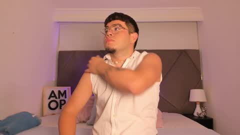 thiago_occonor online show from October 13, 2025, 12:49 pm