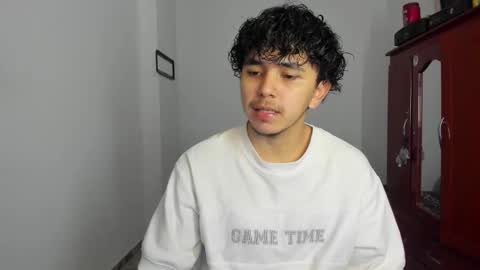 Thiago online show from October 8, 2025, 4:37 pm