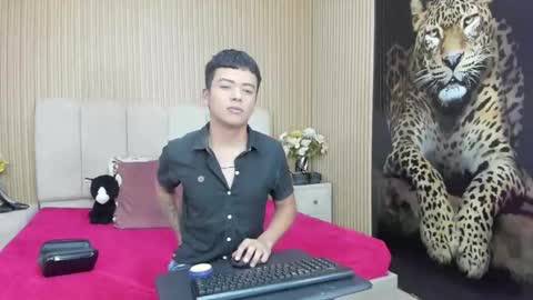 Thiagogonzalez online show from March 13, 2026, 7:20 pm