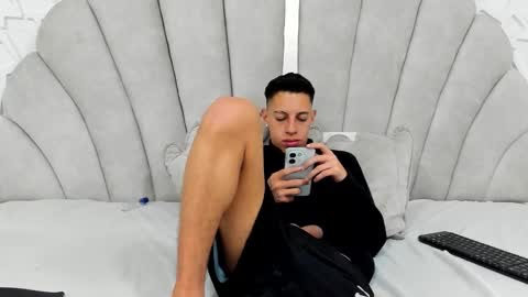 Thiago   online show from March 6, 2026, 3:36 am