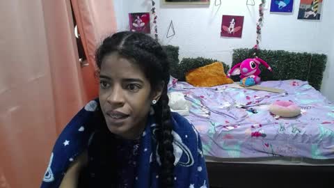 thiana_horny online show from June 8, 2026, 12:49 pm