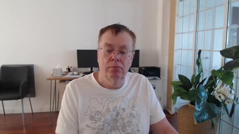 Play online show from January 7, 2025, 1:14 pm