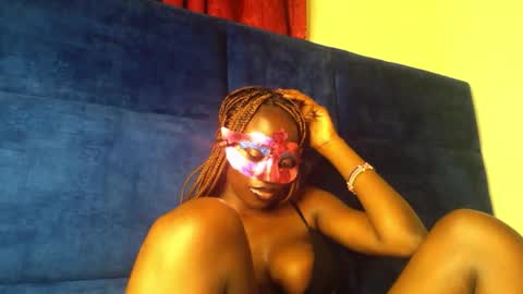 Snapshot of thickbaby9 chatting on November 8, 2025, 10:08 pm lovlyn online show from November 8, 2025, 10:08 pm