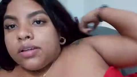 Snapshot of thickbrunnett chatting on February 19, 2026, 1:12 am SOFIA online show from February 19, 2026, 1:12 am