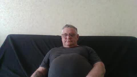 Thierrysymp online show from April 26, 2026, 4:04 pm