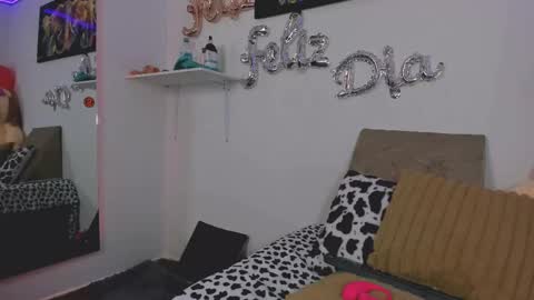 THIN PRINCESS  online show from March 5, 2025, 1:31 am