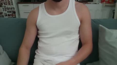 Snapshot of thinboy2 chatting on October 7, 2025, 11:40 am Thinboy2 online show from October 7, 2025, 11:40 am