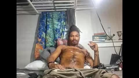 Snapshot of thinkfivestar chatting on December 2, 2025, 11:04 am Sotaurusthebull online show from December 2, 2025, 11:04 am