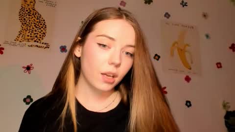 Amelia  shows on mondays fridays and sundays  if anything changes im giving updates on my fansly  online show from October 5, 2025, 4:27 pm