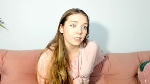 Snapshot of thisisamelia chatting on May 31, 2026, 6:09 pm Amelia shows on mondays fridays and sundays if anything changes im giving updates on my fansly online show from May 31, 2026, 6:09 pm