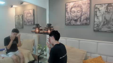 Thom online show from April 8, 2026, 11:43 am