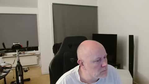 thomas315627 online show from June 9, 2026, 10:10 pm