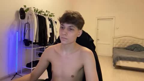 Thomas Hill online show from December 3, 2025, 8:40 pm