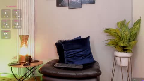 Snapshot of thomas_eliotts chatting on December 29, 2024, 7:43 pm Thomas Eliott independent model online show from December 29, 2024, 7:43 pm