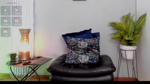 Snapshot of thomas_eliotts chatting on January 15, 2025, 10:57 pm Thomas Eliott independent model online show from January 15, 2025, 10:57 pm