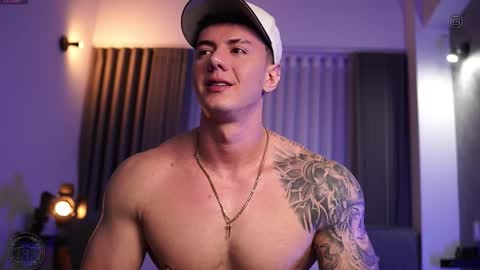 Thomas Falcon online show from September 26, 2025, 2:04 am