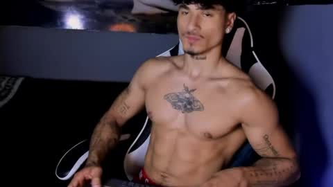 Snapshot of thomas_fit1 chatting on June 9, 2026, 3:18 am Thomas 3 JUST STAY AND BE MY LAST LOVE online show from June 9, 2026, 3:18 am