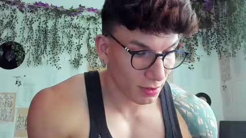 Thomas Grey online show from February 13, 2025, 10:33 pm