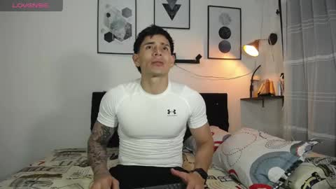 thomas_hot369 online show from April 7, 2026, 1:17 am
