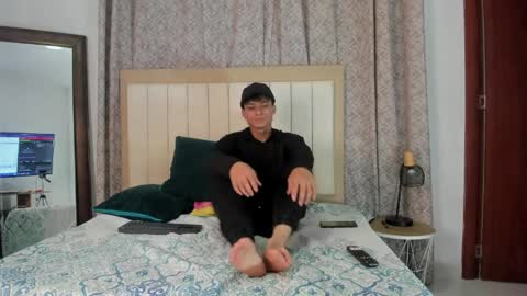 Snapshot of thomas_millers chatting on April 8, 2026, 1:16 am thomas_millers online show from April 8, 2026, 1:16 am