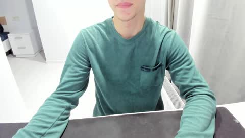 Snapshot of thomas_shelbivip chatting on January 11, 2025, 9:46 pm Tomas online show from January 11, 2025, 9:46 pm