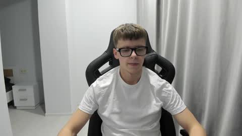 Snapshot of thomas_shelbivip chatting on January 14, 2025, 7:11 pm Tomas online show from January 14, 2025, 7:11 pm