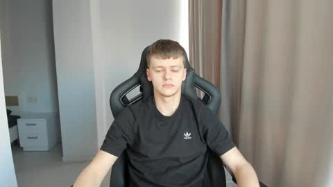 Snapshot of thomas_shelbivip chatting on January 15, 2025, 11:21 am Tomas online show from January 15, 2025, 11:21 am