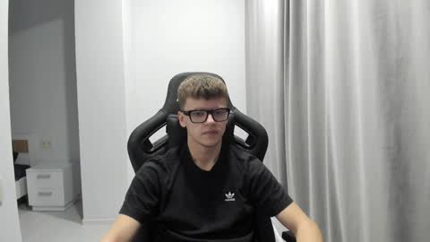 Snapshot of thomas_shelbivip chatting on January 15, 2025, 11:08 pm Tomas online show from January 15, 2025, 11:08 pm