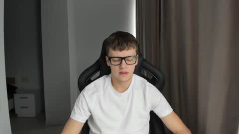 Snapshot of thomas_shelbivip chatting on January 16, 2025, 11:58 am Tomas online show from January 16, 2025, 11:58 am