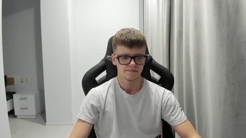 Snapshot of thomas_shelbivip chatting on January 22, 2025, 8:06 pm Tomas online show from January 22, 2025, 8:06 pm