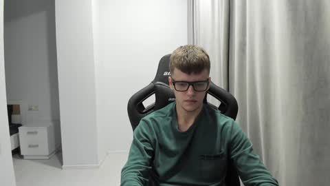 Snapshot of thomas_shelbivip chatting on January 23, 2025, 6:56 pm Tomas online show from January 23, 2025, 6:56 pm