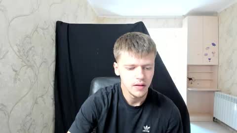 Snapshot of thomas_shelbivip chatting on September 14, 2025, 9:19 am Tomas online show from September 14, 2025, 9:19 am