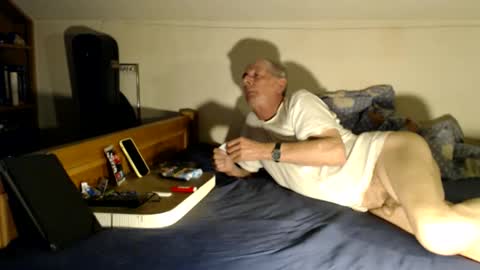 Thomas online show from December 1, 2025, 5:29 pm