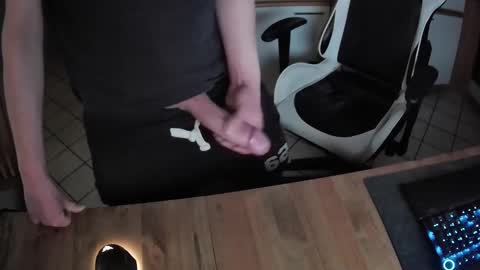 Snapshot of thomsdick chatting on March 6, 2025, 8:48 pm thomsdick online show from March 6, 2025, 8:48 pm