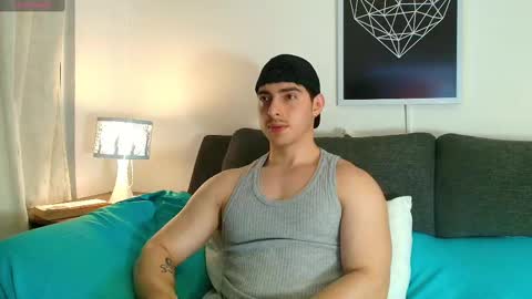 thomylov online show from September 10, 2025, 4:23 am