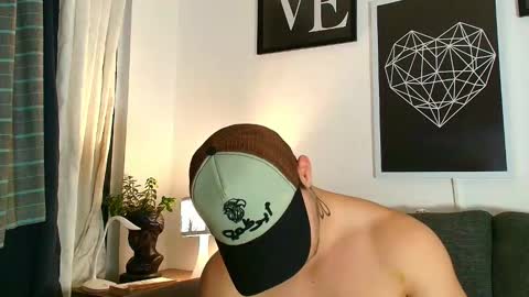 thomylov online show from March 20, 2026, 12:59 am