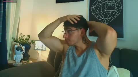 thomylov online show from April 17, 2026, 12:24 am