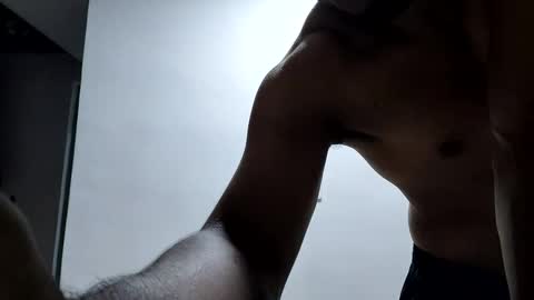 thonyy online show from September 11, 2025, 1:39 am