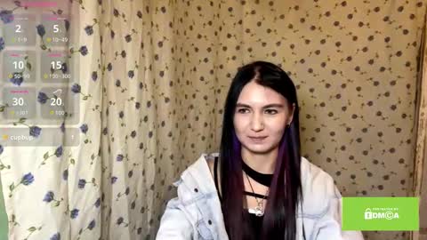 Lola  3 a gift for every fan club member online show from February 11, 2026, 9:09 pm