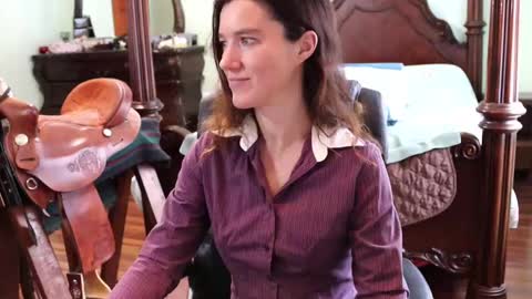 ThornburyRose online show from February 19, 2025, 10:20 pm