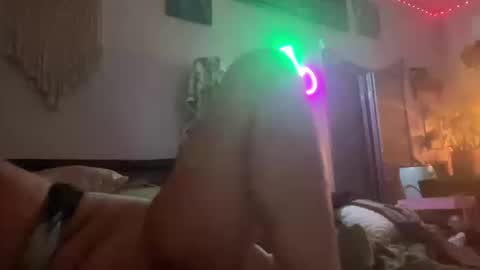 Snapshot of throatyygoat chatting on October 10, 2025, 5:39 am throatyygoat online show from October 10, 2025, 5:39 am