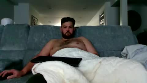 Make me explode please... online show from February 6, 2026, 5:27 pm