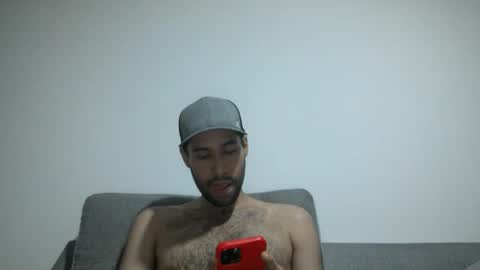 Snapshot of throwawayyourgun chatting on December 5, 2024, 9:06 pm Luka online show from December 5, 2024, 9:06 pm