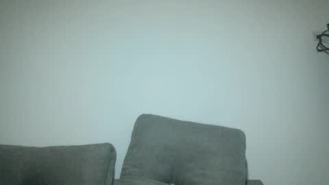 Snapshot of throwawayyourgun chatting on January 27, 2025, 6:31 pm Luka online show from January 27, 2025, 6:31 pm