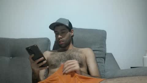 Snapshot of throwawayyourgun chatting on January 28, 2025, 1:18 am Luka online show from January 28, 2025, 1:18 am